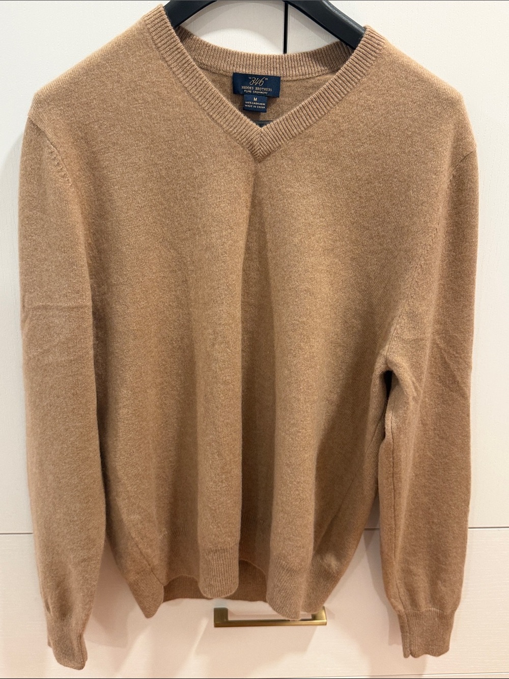 Brooks Brothers Men’s V-Neck Sweater in Camel Brown